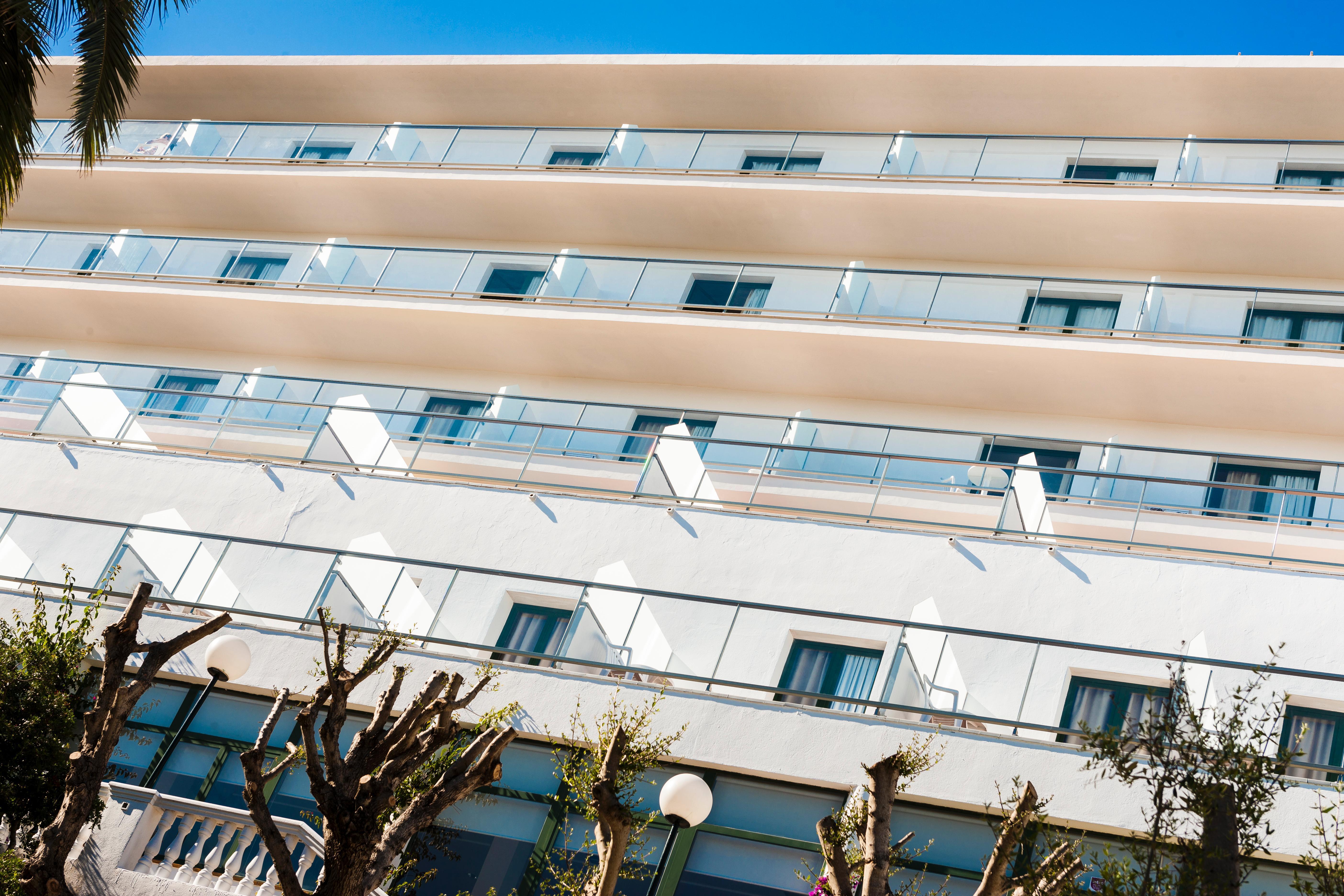 فندق Globales Cala'N Blanes كالا إن بلانيس المظهر الخارجي الصورة